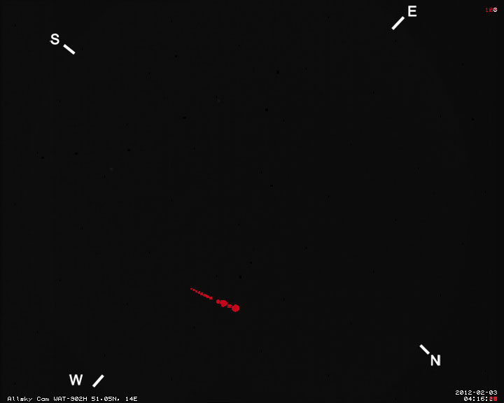 Gemitteltes Video mit Leuchtspur eines Meteors (03.02.2012 4:16 MEZ)