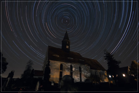 thumb_1350842719_startrails_church_wilschdorf_1000.jpg